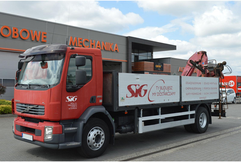 Volvo FL 18.280 Pallet Forks Rotator "22.5 5300 kg HDS AT - 栏板式/ 平板卡车, 起重车:图1 Volvo FL 18.280 Pallet Forks Rotator "22.5 5300 kg HDS AT - 栏板式/ 平板卡车, 起重车:图1