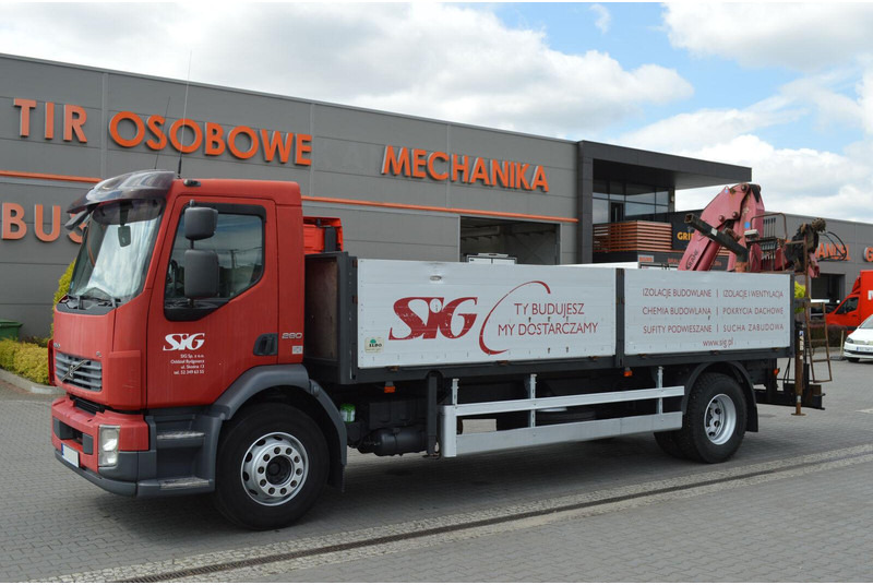 Volvo FL 18.280 Pallet Forks Rotator "22.5 5300 kg HDS AT - 栏板式/ 平板卡车, 起重车:图2 Volvo FL 18.280 Pallet Forks Rotator "22.5 5300 kg HDS AT - 栏板式/ 平板卡车, 起重车:图2