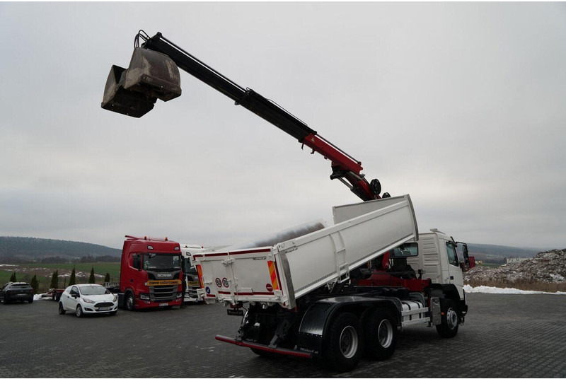 Volvo FMX 380 / 6x4 / WYWROTKA + HDS HMF 1820 K2 / HYDROBURTA / STEROW - 翻斗车, 起重车:图4 Volvo FMX 380 / 6x4 / WYWROTKA + HDS HMF 1820 K2 / HYDROBURTA / STEROW - 翻斗车, 起重车:图4