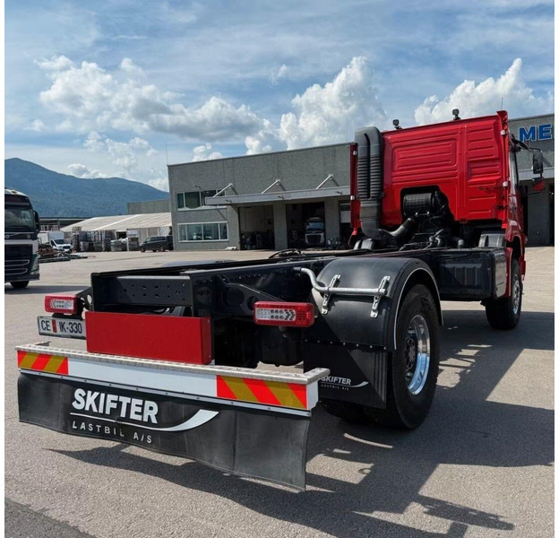 Volvo FMX 430 AWD 4x4 / Only 3300 km - 驾驶室底盘卡车:图4 Volvo FMX 430 AWD 4x4 / Only 3300 km - 驾驶室底盘卡车:图4