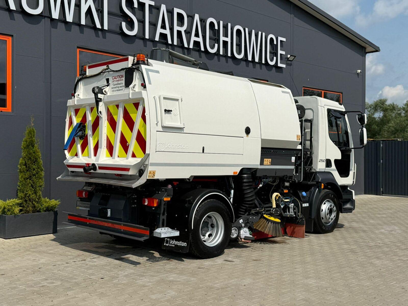 Volvo VOLVO FL 15.250 Euro 6 // zamiatarka dwustronna JOHNSTON VT652 - 道路清扫机:图4 Volvo VOLVO FL 15.250 Euro 6 // zamiatarka dwustronna JOHNSTON VT652 - 道路清扫机:图4