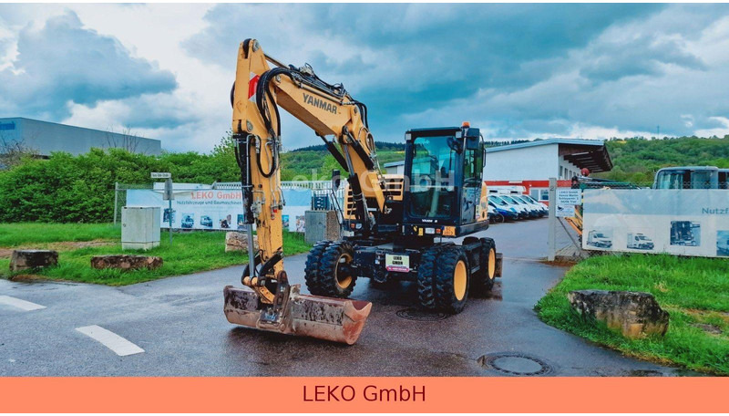 Yanmar B 95W Mit Drei Löffeln und Ein Hammer - 轮式挖掘机:图3 Yanmar B 95W Mit Drei Löffeln und Ein Hammer - 轮式挖掘机:图3