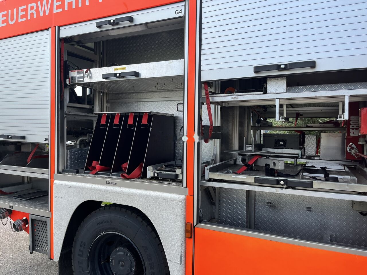 IVECO 135E24 - 消防车:图4 IVECO 135E24 - 消防车:图4