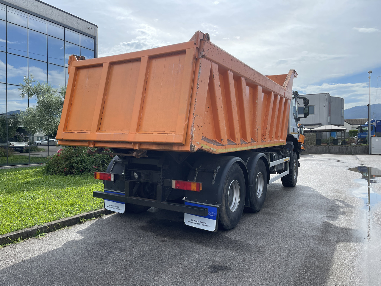 IVECO Trakker 450 - 翻斗车:图4 IVECO Trakker 450 - 翻斗车:图4