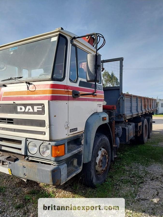 DAF 2700 ATI 6x4 26 Ton Sideways Tipper with HMF 820 Crane | Export Ready. - 翻斗车, 起重车:图4 DAF 2700 ATI 6x4 26 Ton Sideways Tipper with HMF 820 Crane | Export Ready. - 翻斗车, 起重车:图4