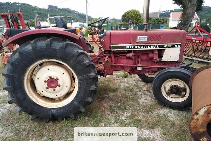 INTERNATIONAL 433 SA Farm Tractor | 2.5L Diesel | 4x2 | Brand New Tyres - 拖拉机:图3 INTERNATIONAL 433 SA Farm Tractor | 2.5L Diesel | 4x2 | Brand New Tyres - 拖拉机:图3