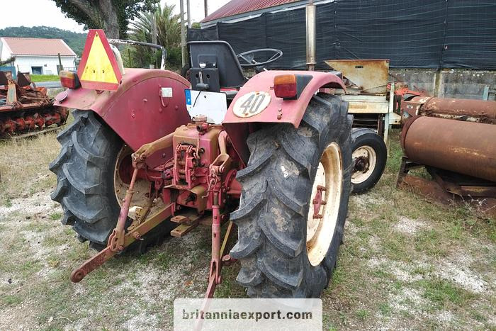 INTERNATIONAL 433 SA Farm Tractor | 2.5L Diesel | 4x2 | Brand New Tyres - 拖拉机:图4 INTERNATIONAL 433 SA Farm Tractor | 2.5L Diesel | 4x2 | Brand New Tyres - 拖拉机:图4
