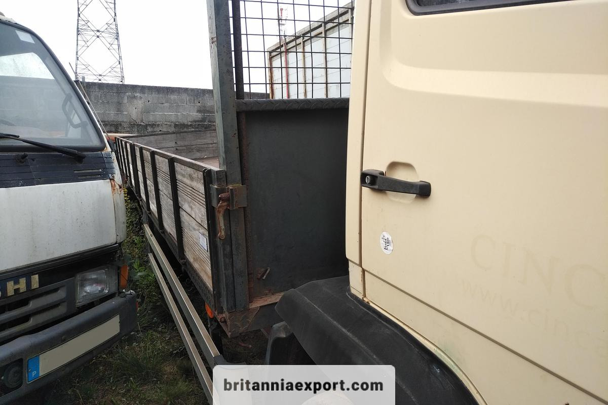 MERCEDES-BENZ 1314 | OM366 6 Cylinder | 4x2 6 Tyres | 13 Ton | On Springs - 栏板式/ 平板卡车:图4 MERCEDES-BENZ 1314 | OM366 6 Cylinder | 4x2 6 Tyres | 13 Ton | On Springs - 栏板式/ 平板卡车:图4