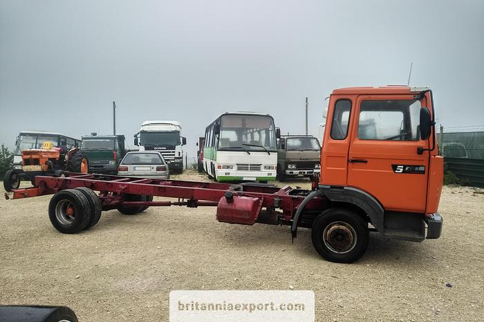 RENAULT Midliner S120 Turbo 7.7 Ton Chassis Cab Truck | ZF Manual | - 驾驶室底盘卡车:图4 RENAULT Midliner S120 Turbo 7.7 Ton Chassis Cab Truck | ZF Manual | - 驾驶室底盘卡车:图4