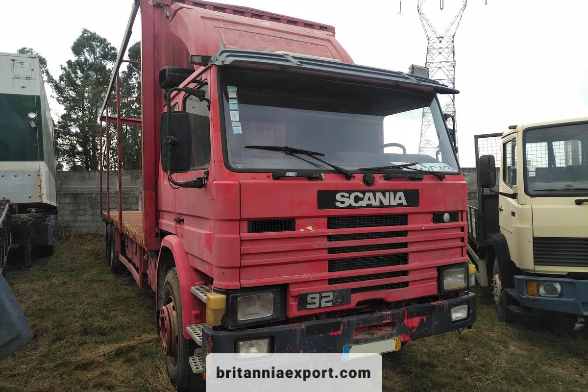 SCANIA P 92H | 6x2 10 tyres | On springs | 26 ton - 侧帘卡车:图2 SCANIA P 92H | 6x2 10 tyres | On springs | 26 ton - 侧帘卡车:图2