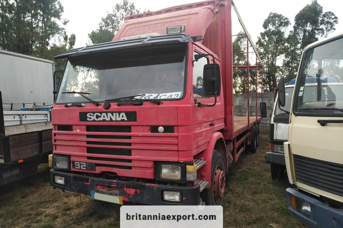 SCANIA P 92H | 6x2 10 tyres | On springs | 26 ton - 侧帘卡车:图4 SCANIA P 92H | 6x2 10 tyres | On springs | 26 ton - 侧帘卡车:图4