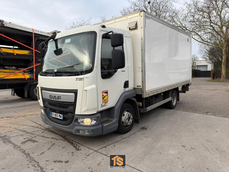 DAF FA 7.5T LF 180 AUTOMATIC - 7.5 TON - KOFFER/BOX - TOP! - 厢式卡车:图1 DAF FA 7.5T LF 180 AUTOMATIC - 7.5 TON - KOFFER/BOX - TOP! - 厢式卡车:图1