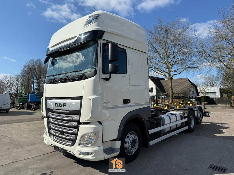 DAF XF 480 FAN SSC - LBW - RETARDER - BDF - KLIMA - GERMAN TRUCK - TOP! - 集装箱运输车/ 可拆卸车身的卡车:图1 DAF XF 480 FAN SSC - LBW - RETARDER - BDF - KLIMA - GERMAN TRUCK - TOP! - 集装箱运输车/ 可拆卸车身的卡车:图1