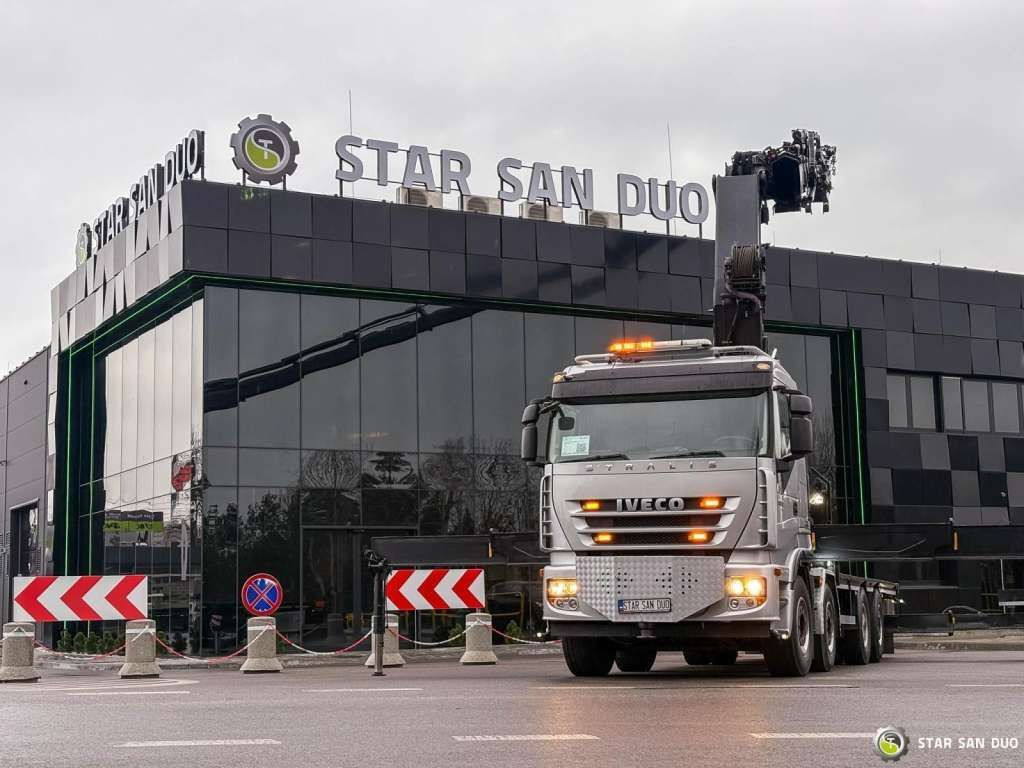 Iveco STRALIS AS320S50Y 8x2 HMF 8520-0K6 FLY JIB Winc - 起重车:图4 Iveco STRALIS AS320S50Y 8x2 HMF 8520-0K6 FLY JIB Winc - 起重车:图4