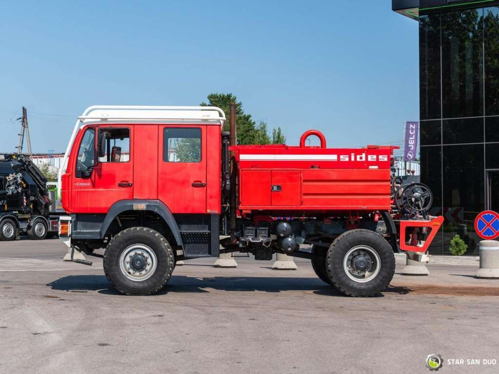 MAN LE220B 4x4 E Fire Truck Feuerwehr - 卡车:图3 MAN LE220B 4x4 E Fire Truck Feuerwehr - 卡车:图3