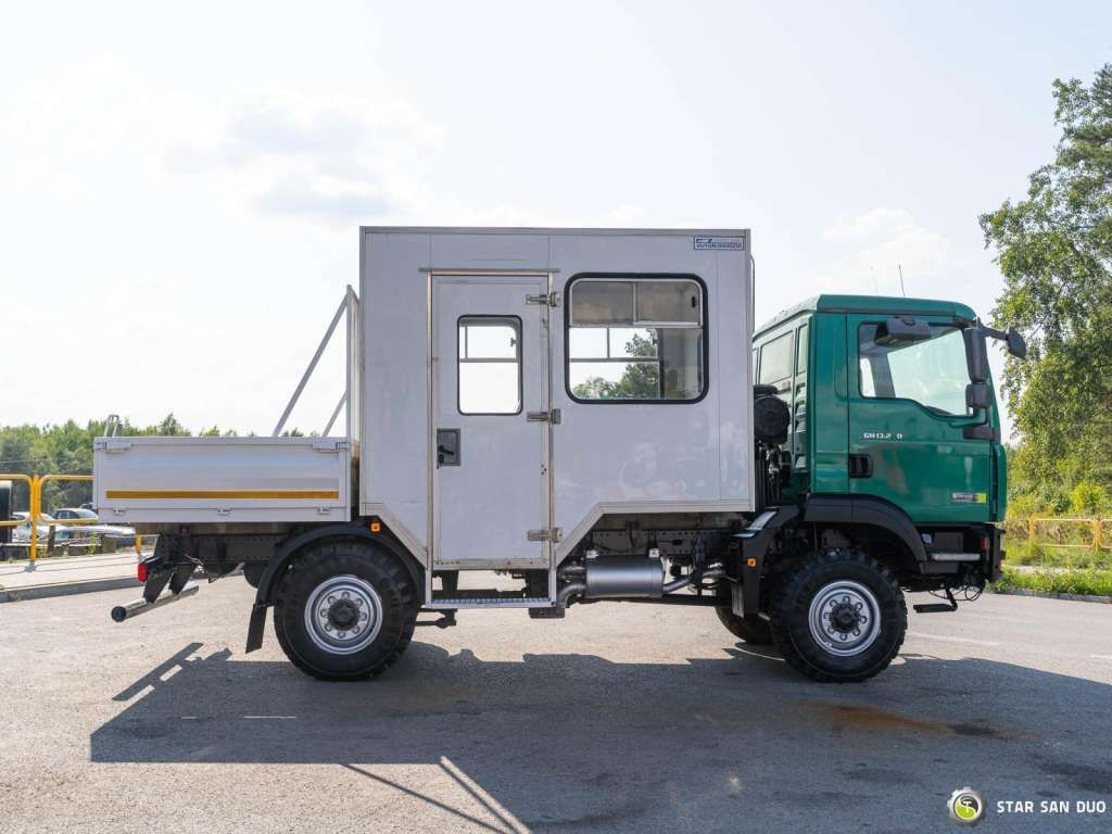 MAN TGM 13.240 4x4 BL Double Cab Camper BUS - 驾驶室底盘卡车:图2 MAN TGM 13.240 4x4 BL Double Cab Camper BUS - 驾驶室底盘卡车:图2