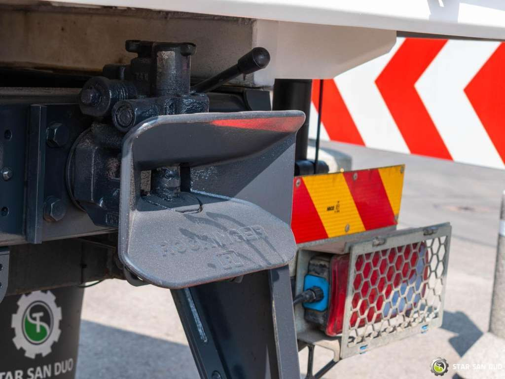 起重车 MAN TGM 18.250 4x4 Fassi F215A.0.23 Active HDS Cran:图23 起重车 MAN TGM 18.250 4x4 Fassi F215A.0.23 Active HDS Cran:图23