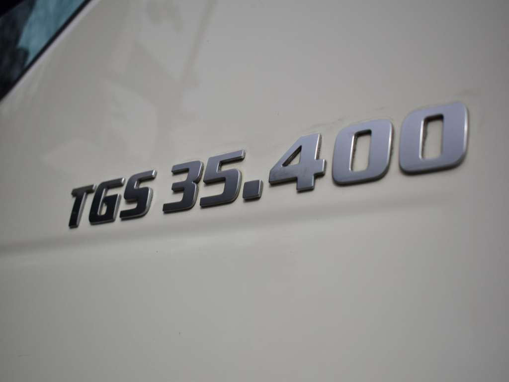 翻斗车 MAN  TGS 35.400 8X4 PALFINGER PK 33002 CRANE KIPPER：图14