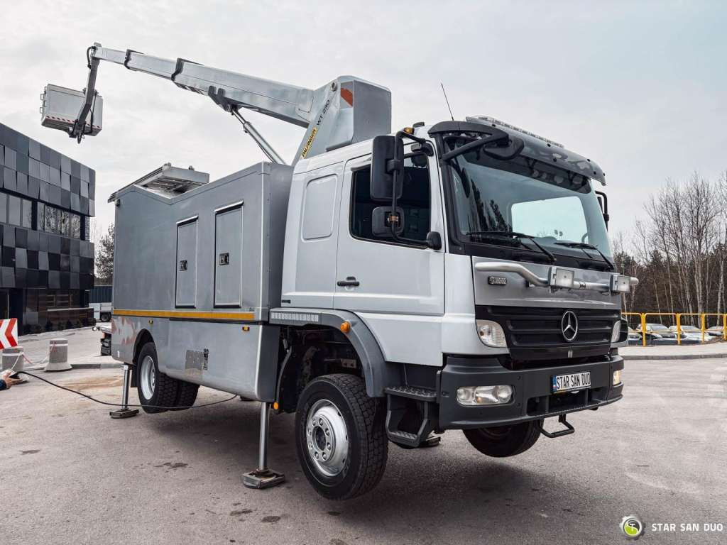 Mercedes-Benz 1529 4x4 Atego Lift Palfinger Wumag WT 230 - 车载空中平台:图4 Mercedes-Benz 1529 4x4 Atego Lift Palfinger Wumag WT 230 - 车载空中平台:图4