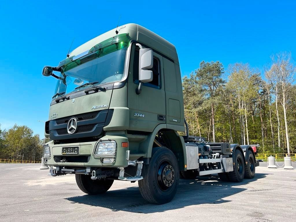 Mercedes-Benz 6x6 ACTROS 3344 Twist Lock BDF LIKE NEW - 集装箱运输车/ 可拆卸车身的卡车:图1 Mercedes-Benz 6x6 ACTROS 3344 Twist Lock BDF LIKE NEW - 集装箱运输车/ 可拆卸车身的卡车:图1