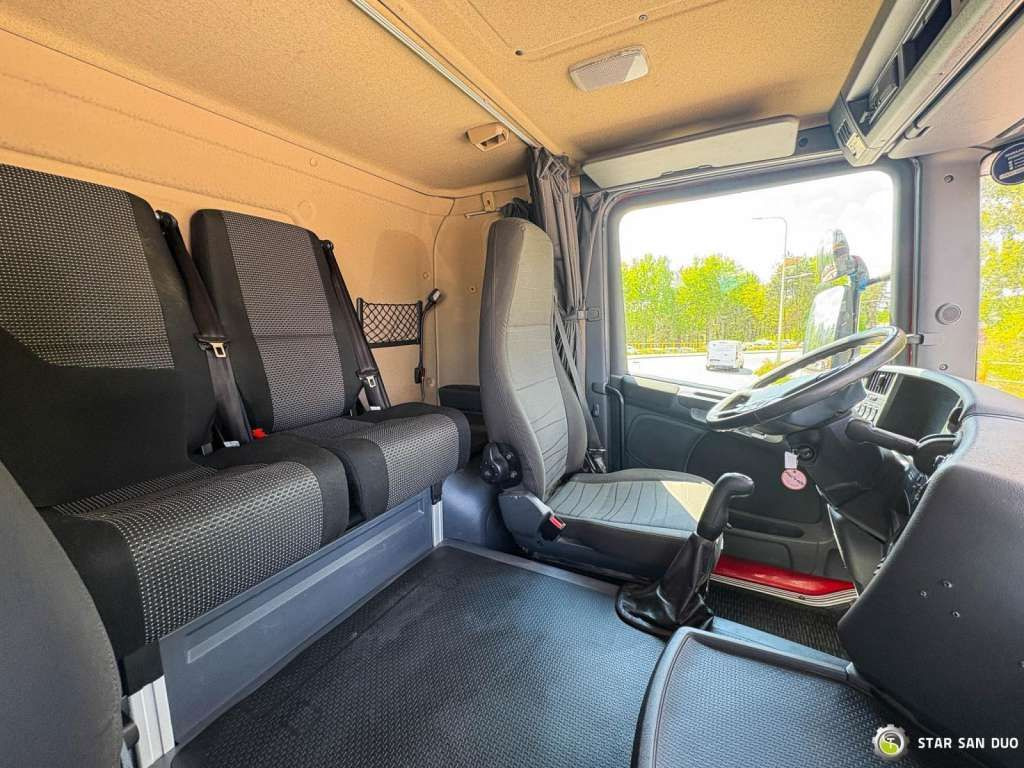 Scania D 320 FIRE BRIGADE Tank 12,000 Litres - 卡车:图4 Scania D 320 FIRE BRIGADE Tank 12,000 Litres - 卡车:图4