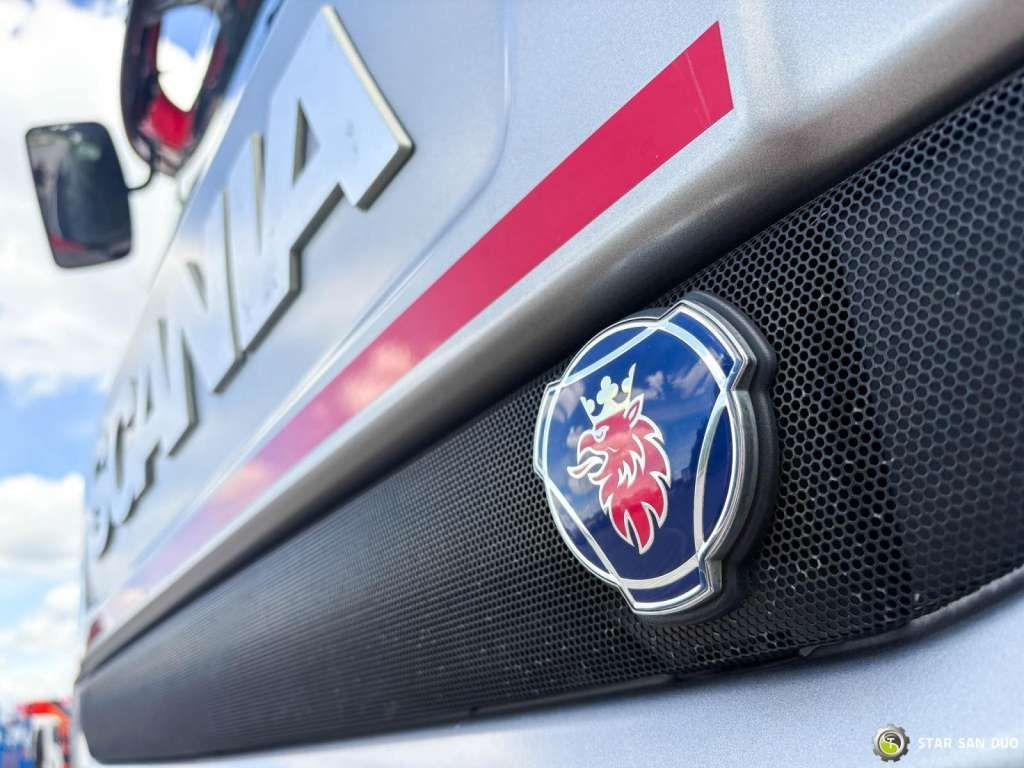 卡车 Scania  D 320 FIRE BRIGADE Tank 12,000 Litres：图28