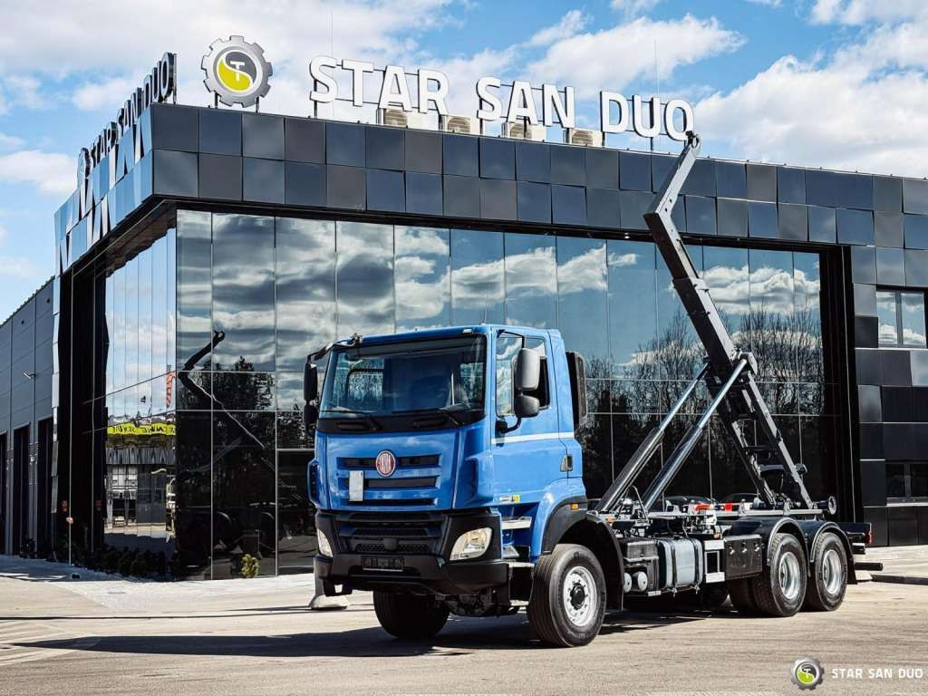 Tatra T158 PHOENIX 6x6 Euro 6 - 驾驶室底盘卡车:图1 Tatra T158 PHOENIX 6x6 Euro 6 - 驾驶室底盘卡车:图1