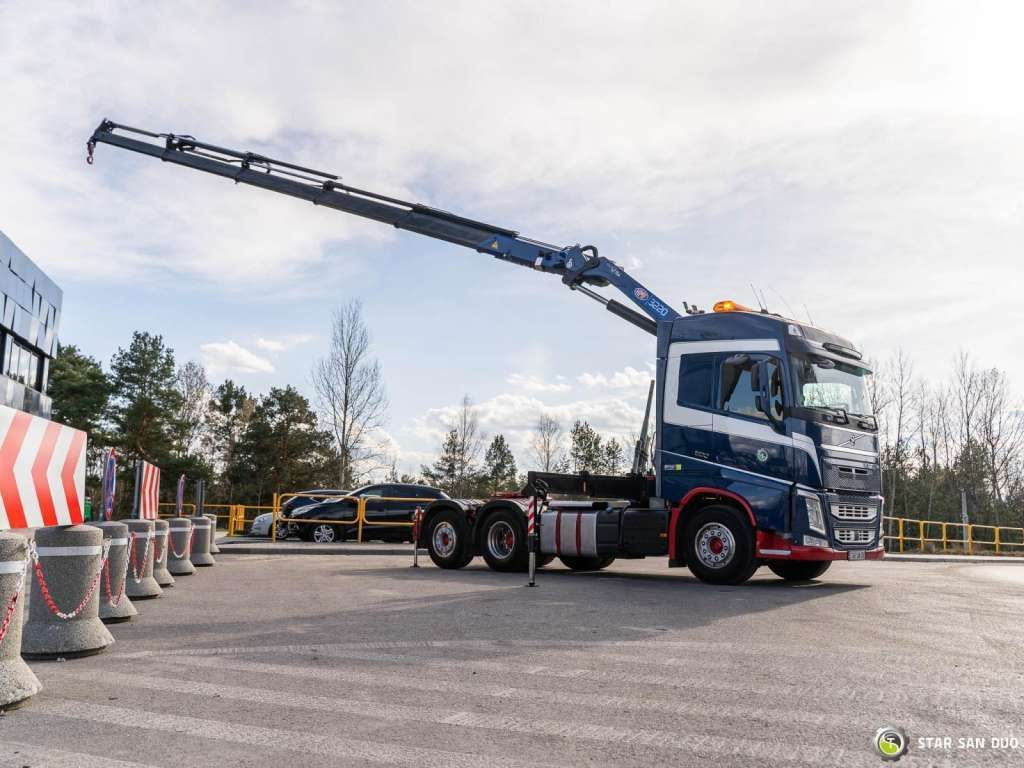 Volvo FH 500 6x2 HMF 3220-K5 HDS Crane Euro 6 - 起重车:图3 Volvo FH 500 6x2 HMF 3220-K5 HDS Crane Euro 6 - 起重车:图3