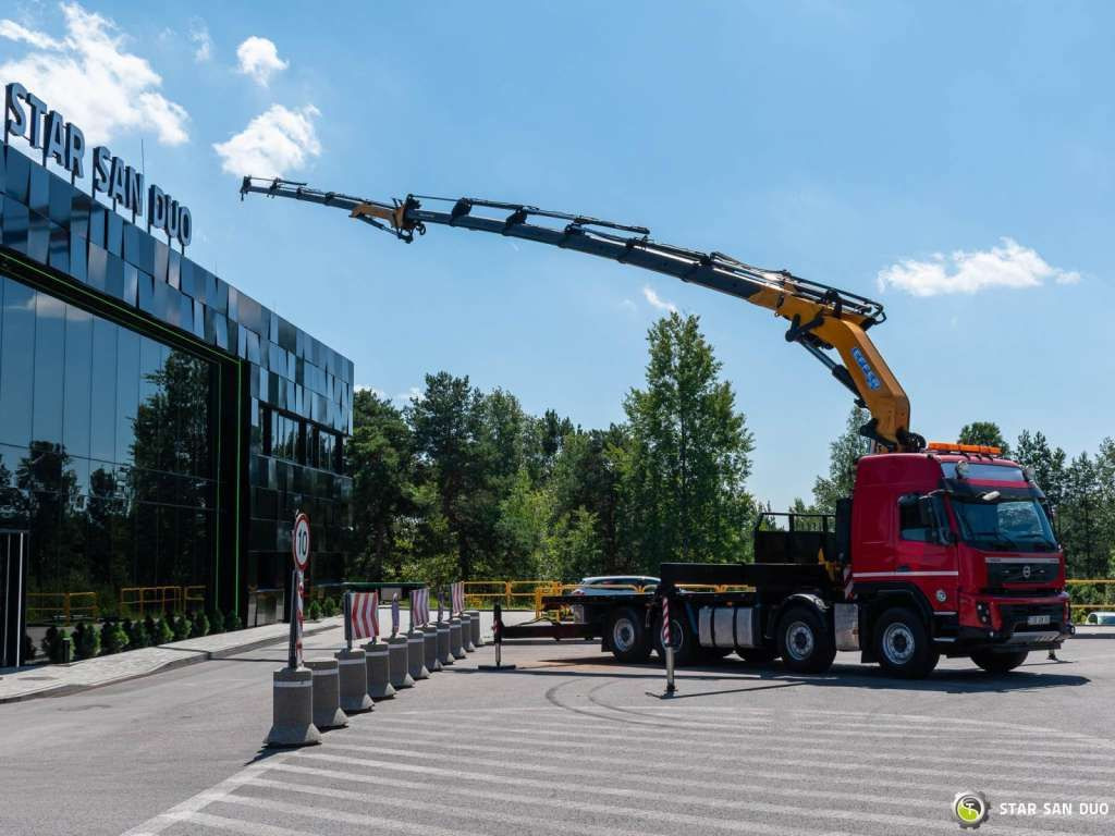 Volvo FMX 500 8x2 Effer 585 Fly Jib Winch Crane Kran - 起重车:图3 Volvo FMX 500 8x2 Effer 585 Fly Jib Winch Crane Kran - 起重车:图3