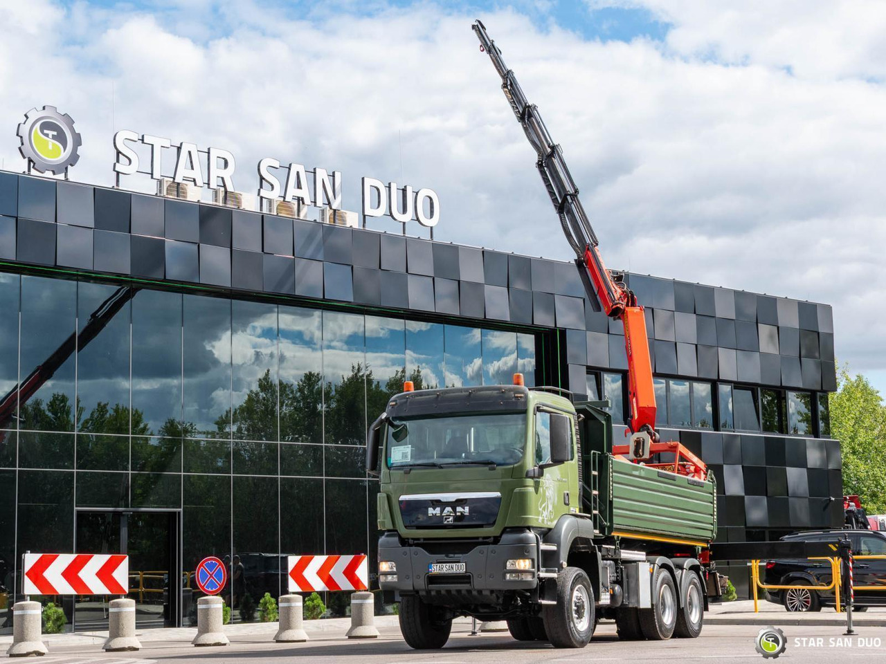 - 翻斗车:图2 - 翻斗车:图2