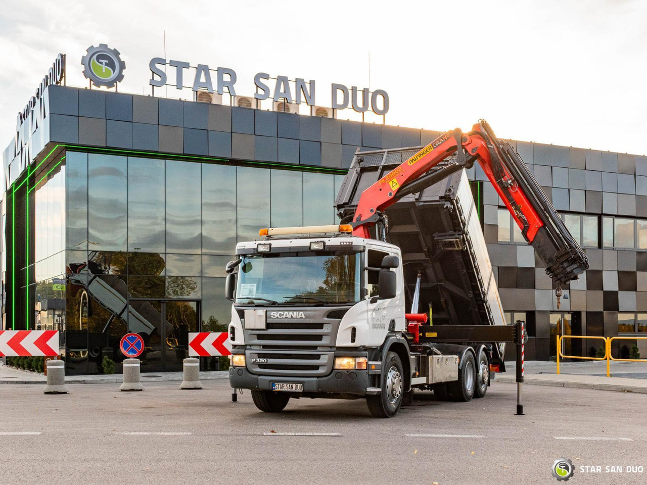 - 翻斗车:图5 - 翻斗车:图5