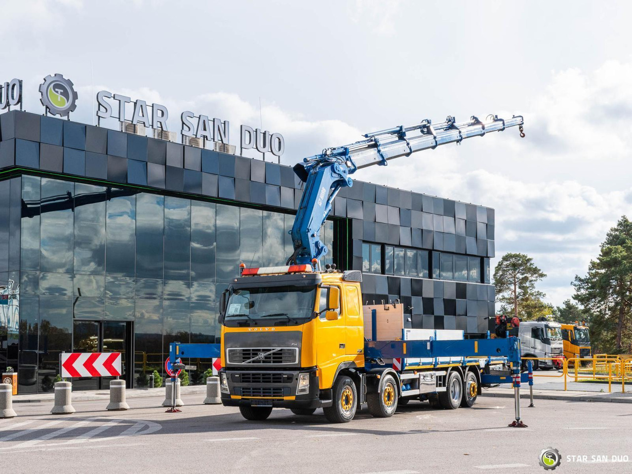 - 起重车:图1 - 起重车:图1