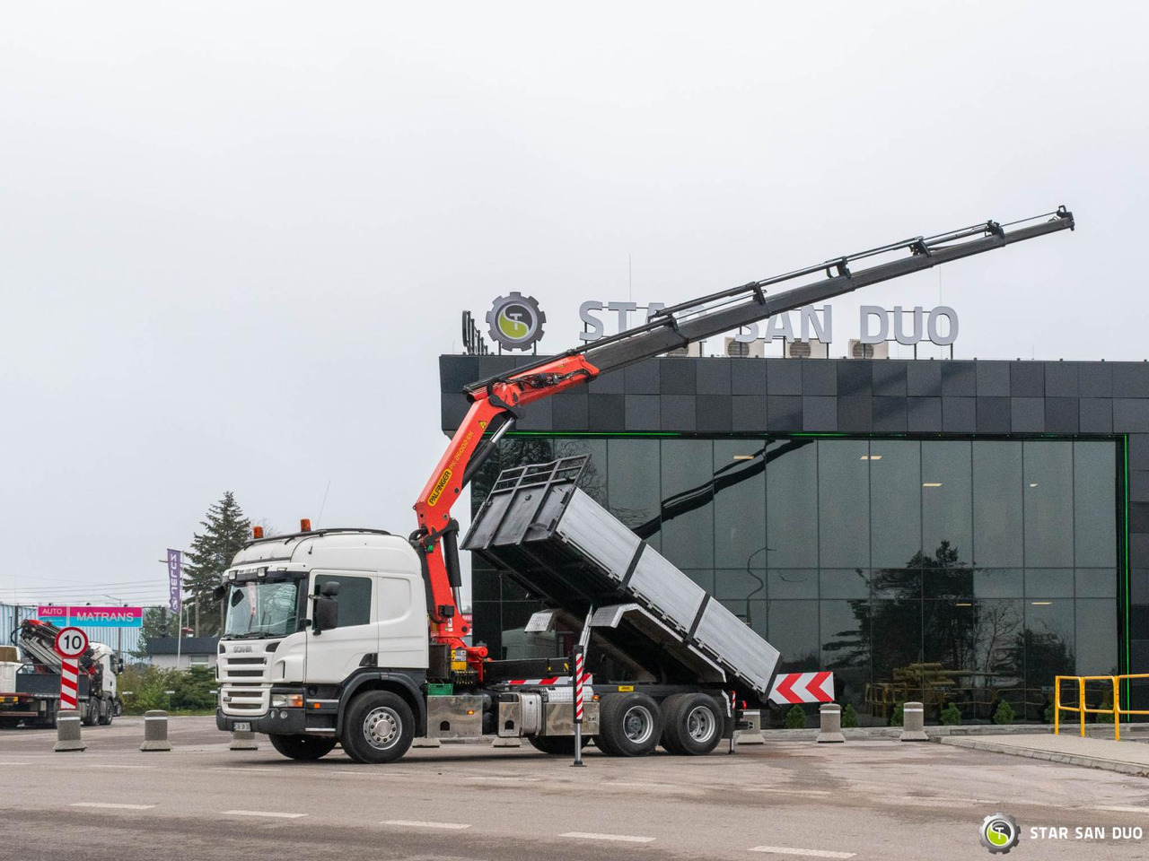 - 翻斗车:图2 - 翻斗车:图2