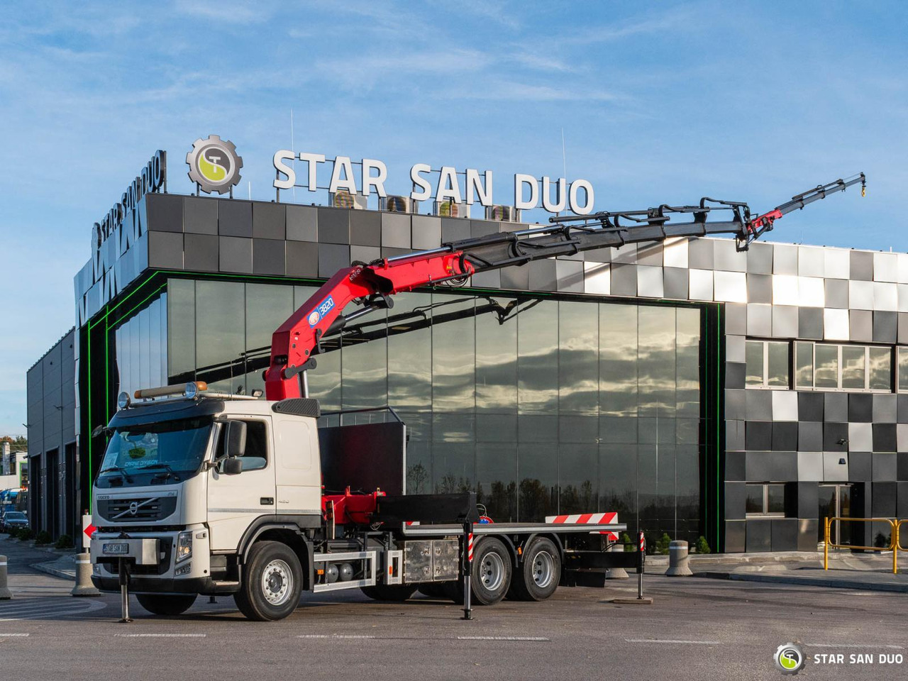 - 起重车:图1 - 起重车:图1