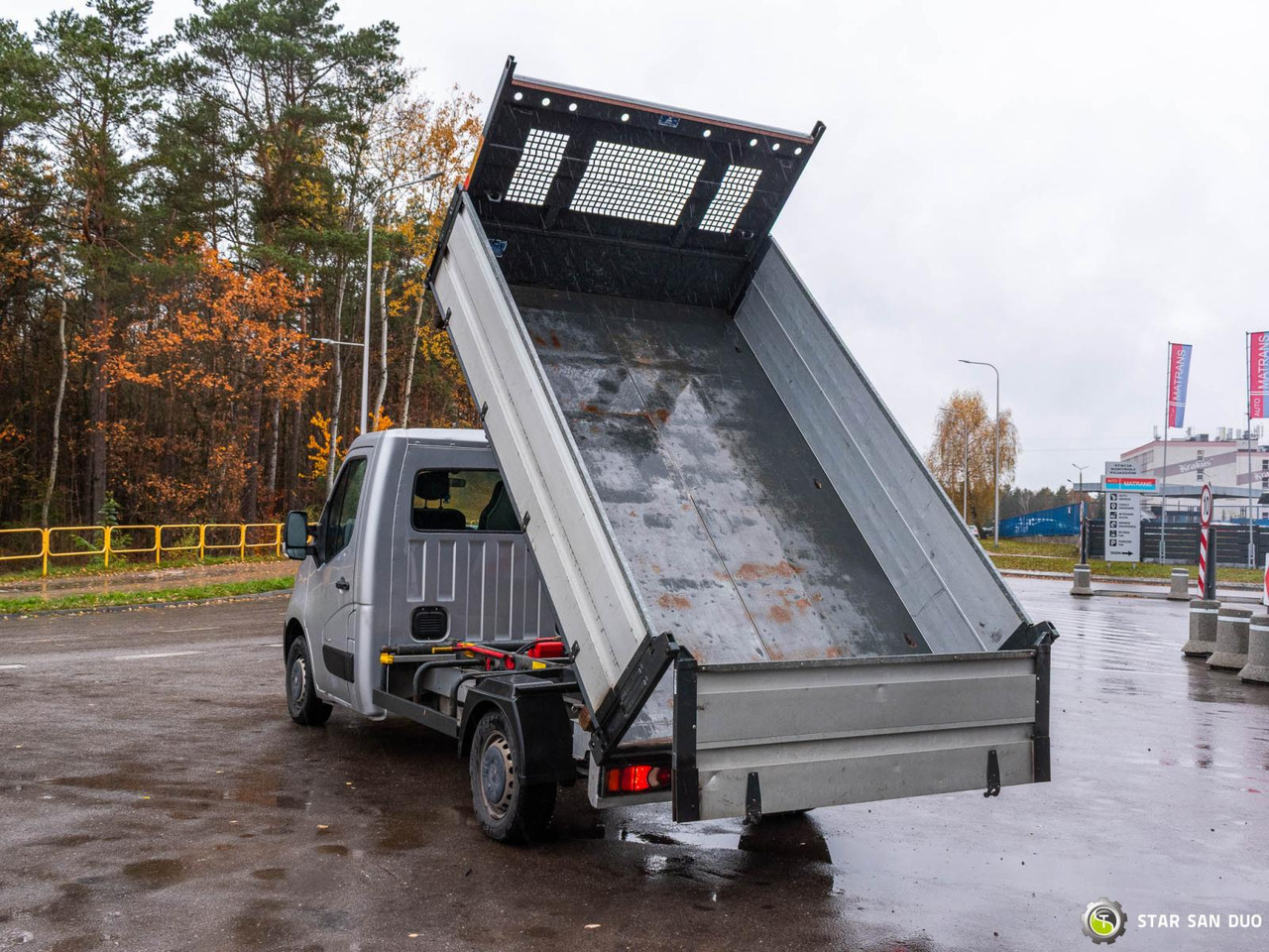 - 翻斗车:图2 - 翻斗车:图2