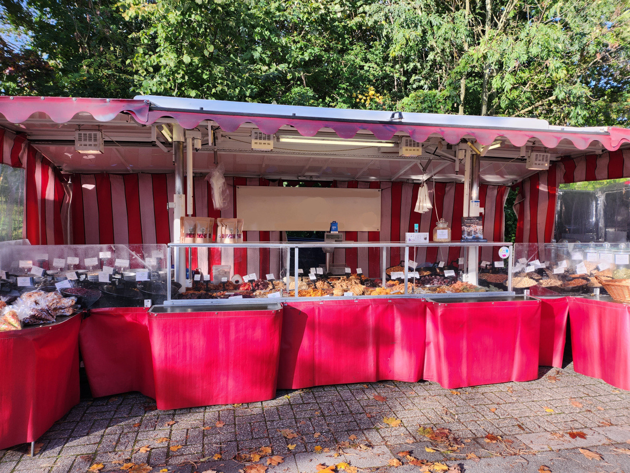 Verkaufsanhänger Alf - 自动售货拖车:图2 Verkaufsanhänger Alf - 自动售货拖车:图2