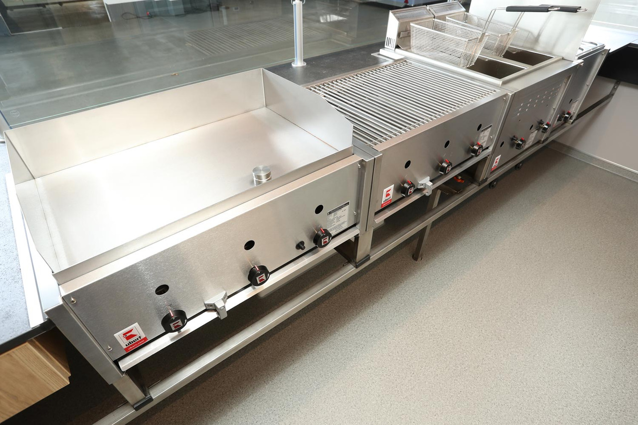 Verkaufsanhänger BORCO HÖHNS - 自动售货拖车:图5 Verkaufsanhänger BORCO HÖHNS - 自动售货拖车:图5