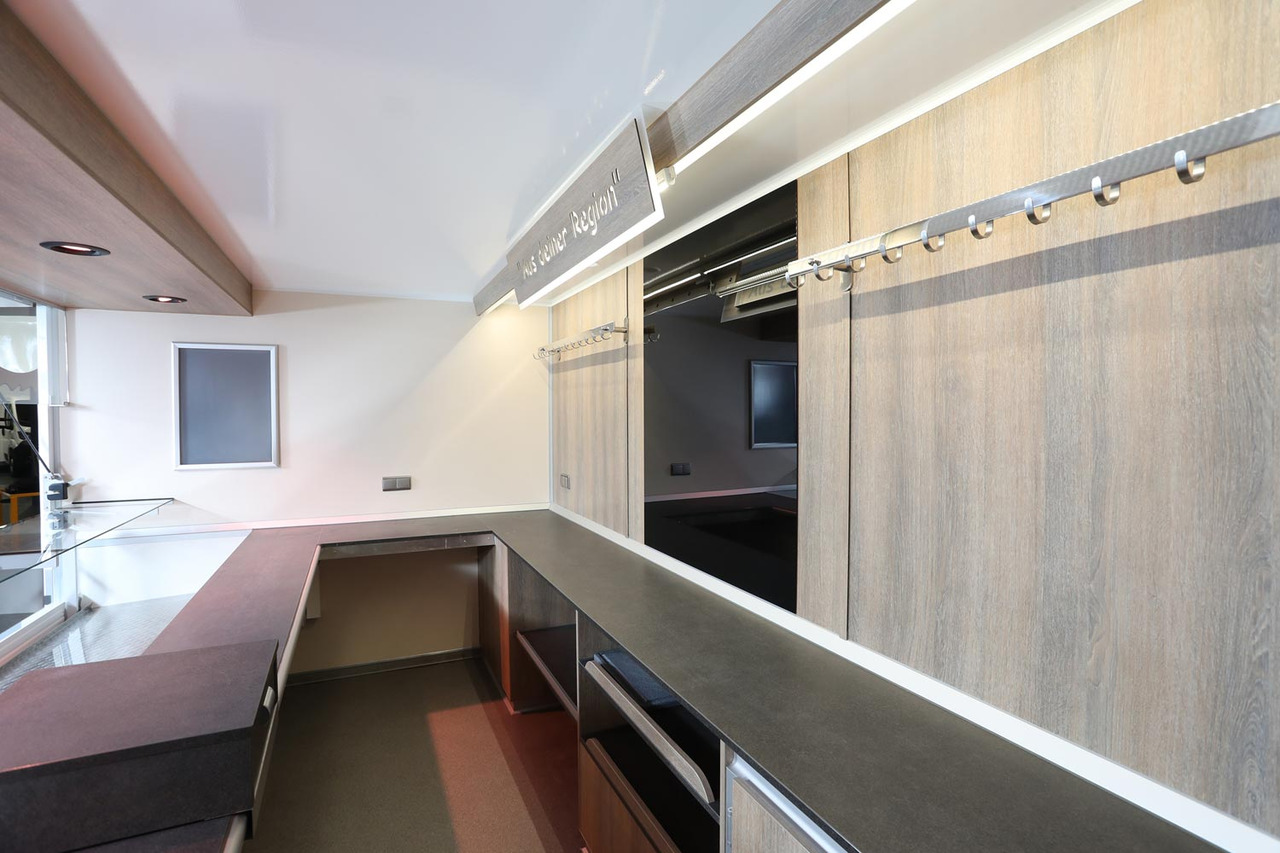 自动售货拖车 Verkaufsanhänger BORCO HÖHNS：图9