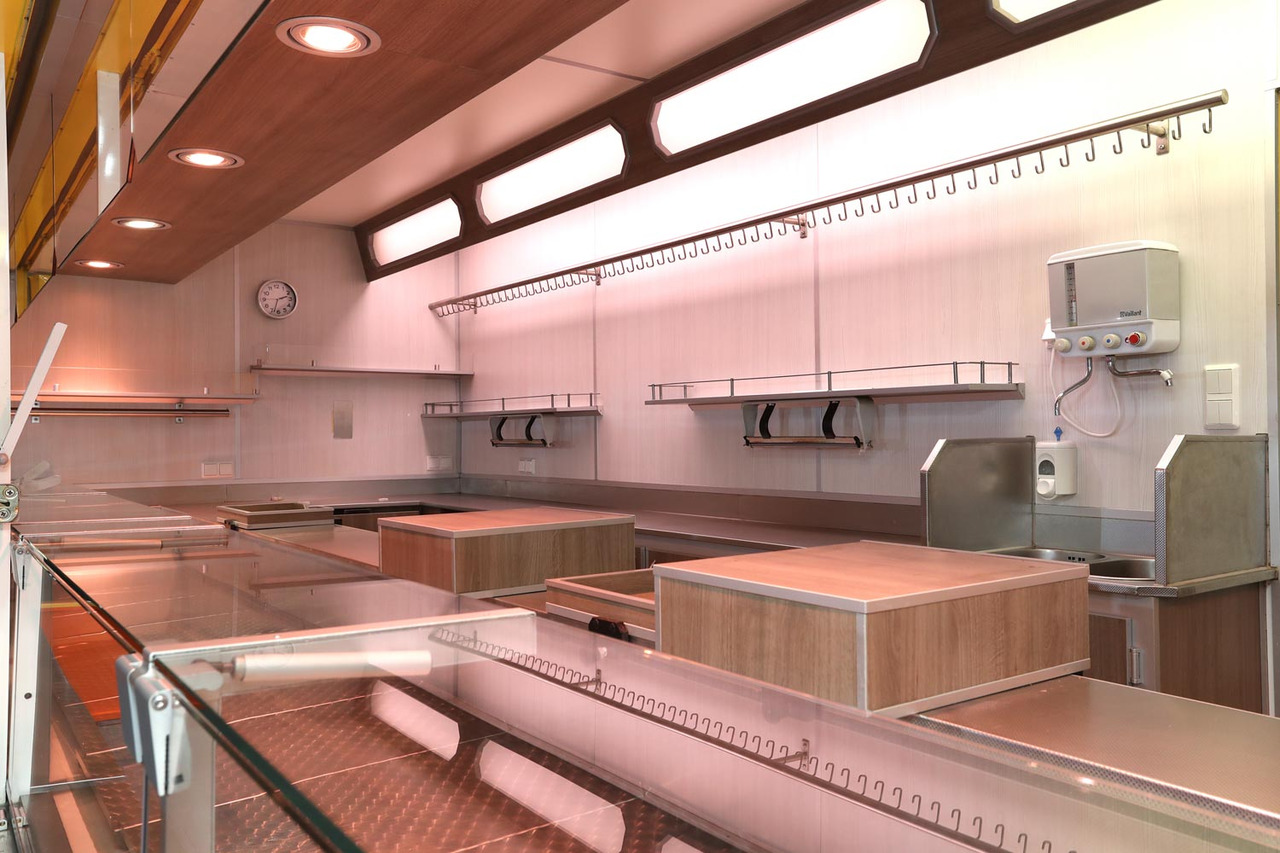 Wochenmarktmobil Esselmann - 自动售货卡车:图3 Wochenmarktmobil Esselmann - 自动售货卡车:图3