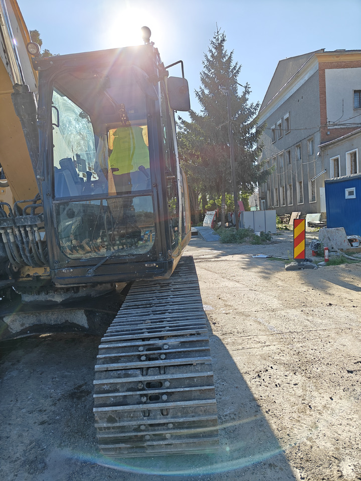 CATERPILLAR 320 F - 履带式挖掘机:图5 CATERPILLAR 320 F - 履带式挖掘机:图5