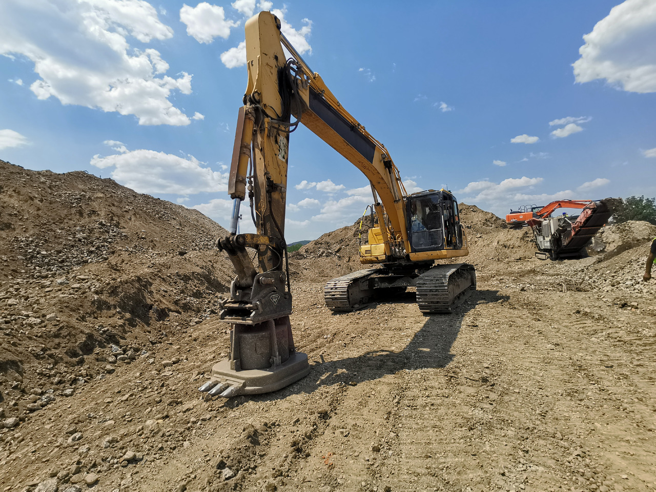 KOMATSU PC 290 LC 10 - 履带式挖掘机:图1 KOMATSU PC 290 LC 10 - 履带式挖掘机:图1