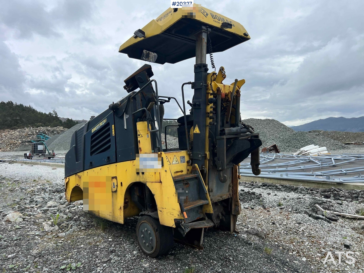 Bomag BM600/15 - 沥青机:图1 Bomag BM600/15 - 沥青机:图1