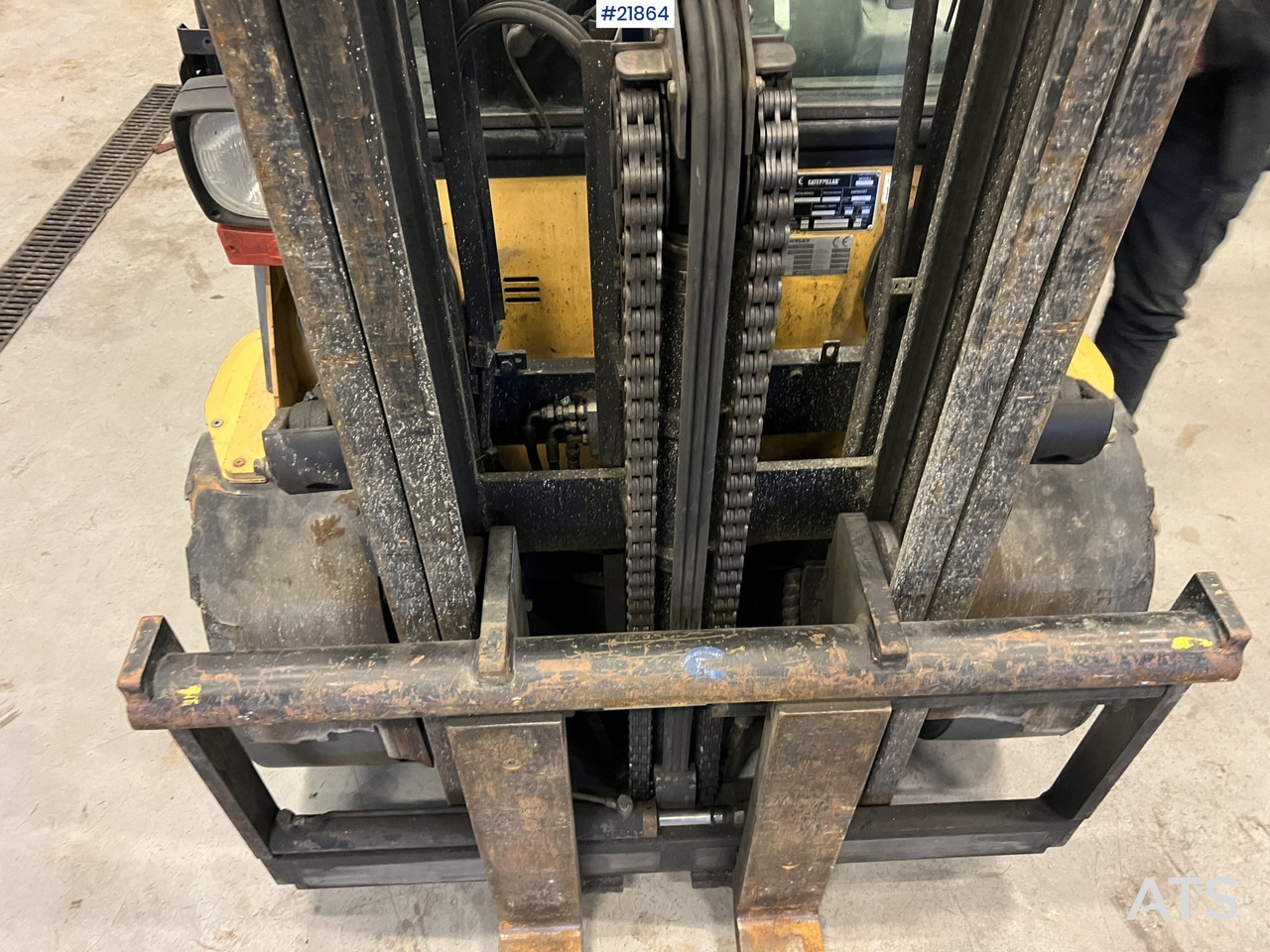 CAT DP30N truck - 柴油叉车:图4 CAT DP30N truck - 柴油叉车:图4