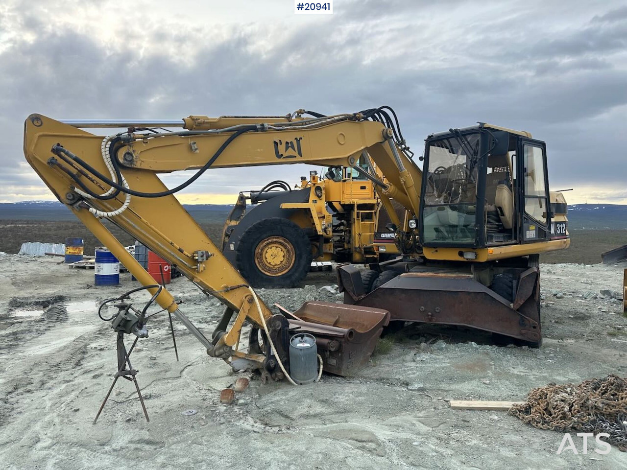 Caterpillar 312 - 轮式挖掘机:图1 Caterpillar 312 - 轮式挖掘机:图1