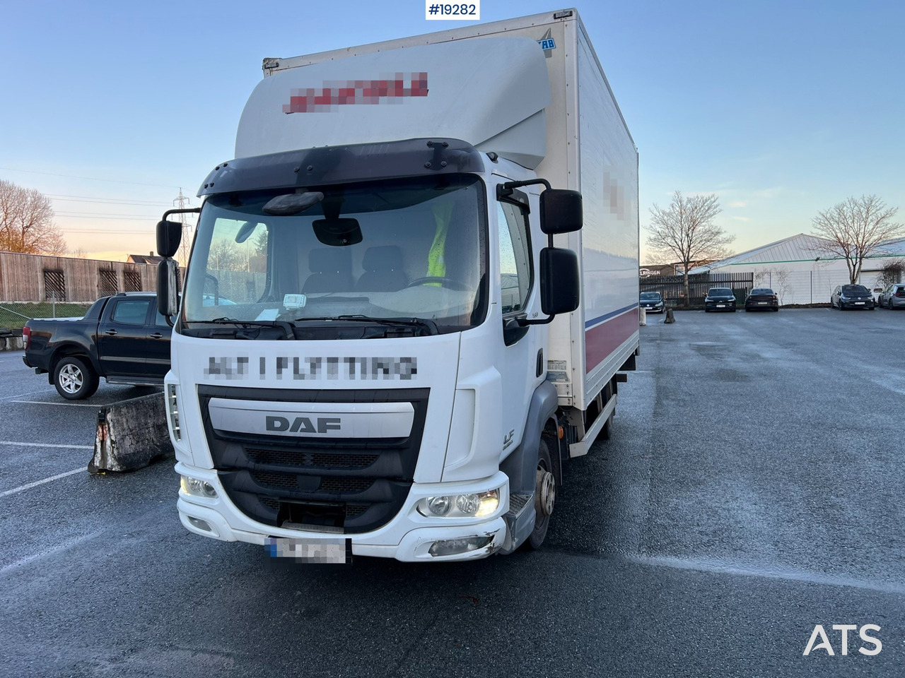 DAF LF 180 - 厢式卡车:图1 DAF LF 180 - 厢式卡车:图1