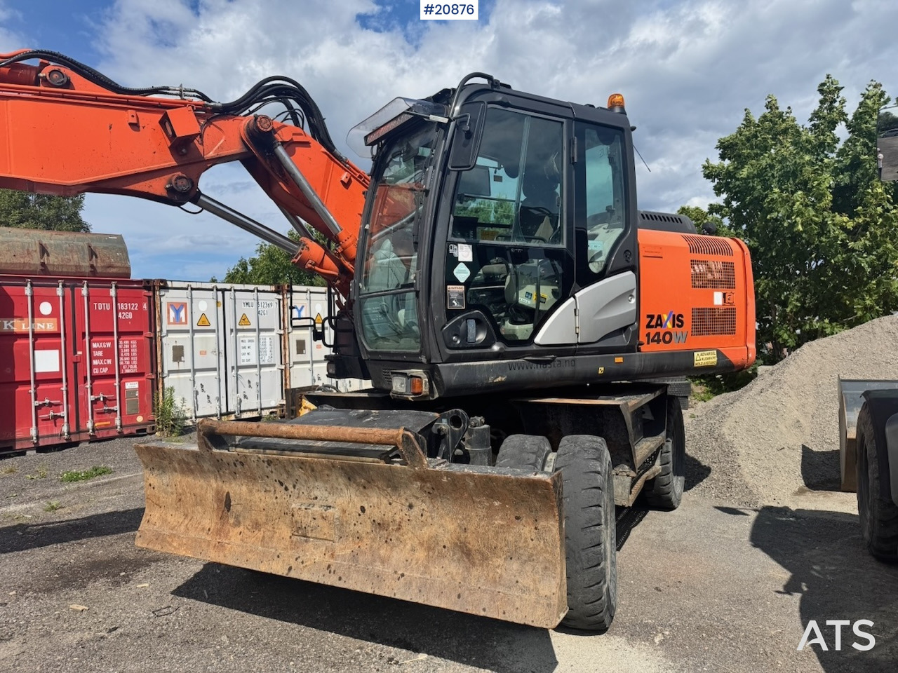 Hitachi ZX140W-5B - 轮式挖掘机:图3 Hitachi ZX140W-5B - 轮式挖掘机:图3