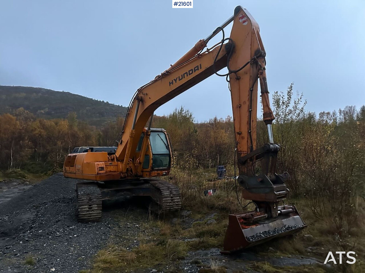 Hyundai 210LC- 3H gravemaskin m/ 5 skuffer. Byttet belter for 100 timer siden - 履带式挖掘机:图1 Hyundai 210LC- 3H gravemaskin m/ 5 skuffer. Byttet belter for 100 timer siden - 履带式挖掘机:图1