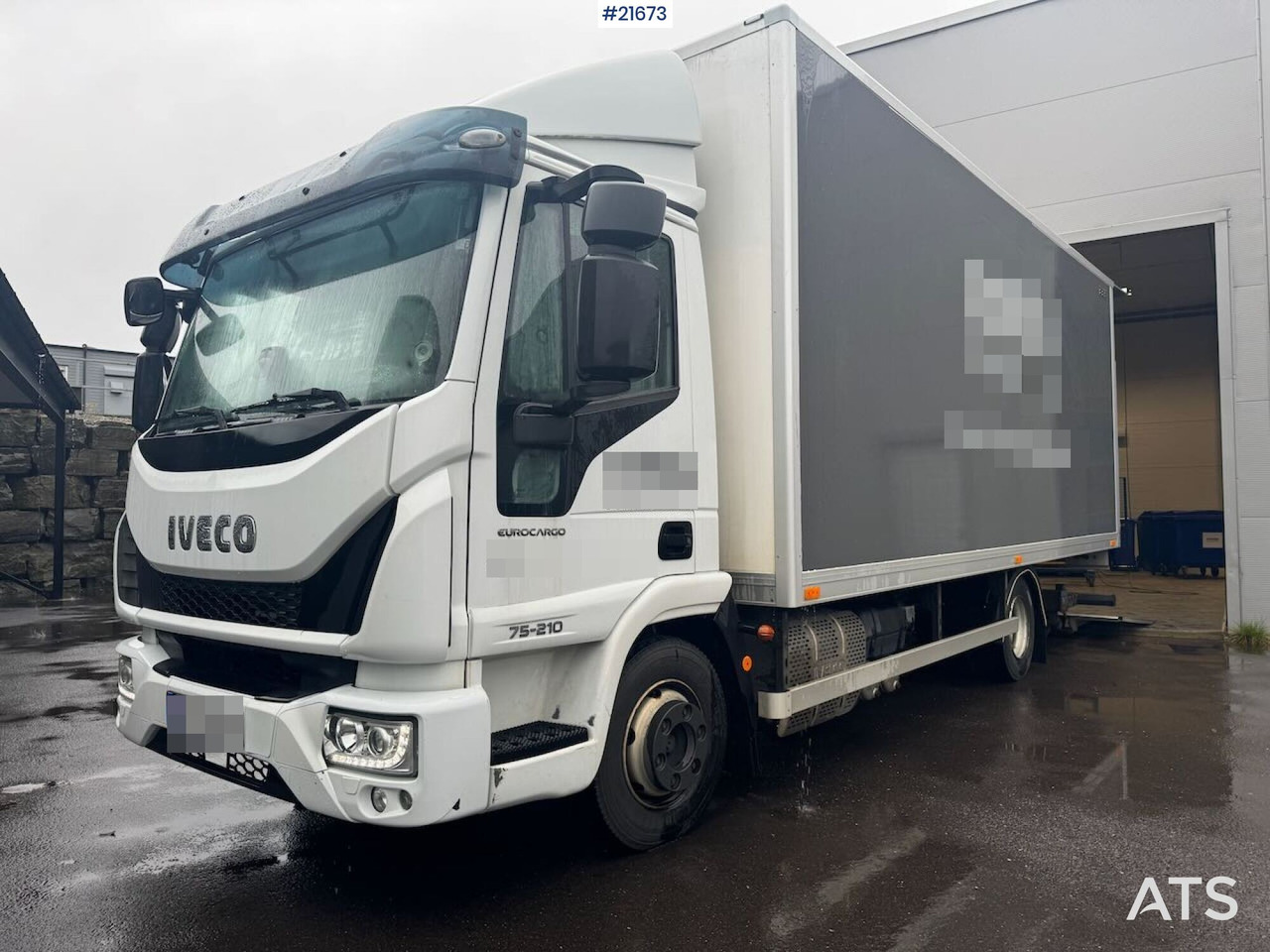 厢式卡车 Iveco 75E-210 4x2 skapbil m/ lift SE VIDEO：图7