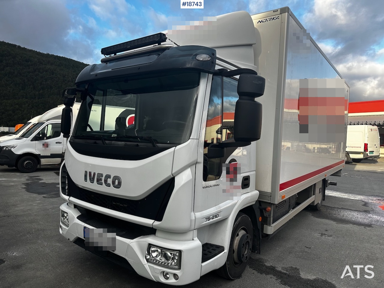 Iveco Eurocargo 75-210 - 厢式卡车:图2 Iveco Eurocargo 75-210 - 厢式卡车:图2