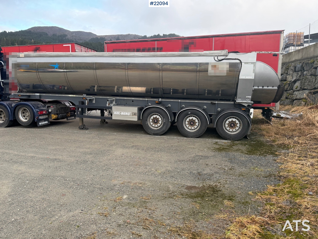 Kel-berg 3 akslet Asfaltsemi m/ luftkapell og fjernkontroll - 全挂车:图1 Kel-berg 3 akslet Asfaltsemi m/ luftkapell og fjernkontroll - 全挂车:图1